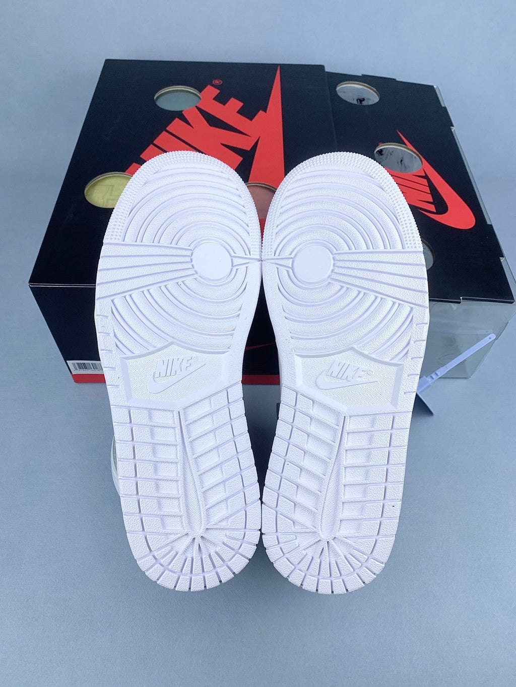 Air Jordan 1 High x Off-White Triple White Unisex Sneakers AA3834-100